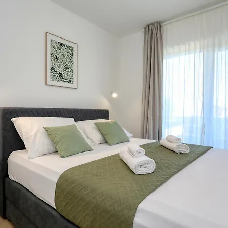 Villa Cvit Mediterana With Heated Pool