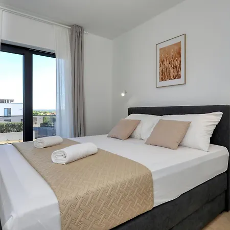 Cvit Mediterana With Heated Pool