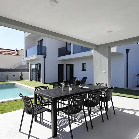 Cvit Mediterana With Heated Pool Villa
