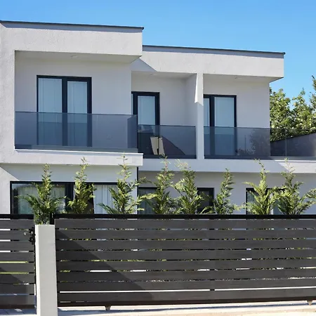 Villa Cvit Mediterana With Heated Pool Knezevic