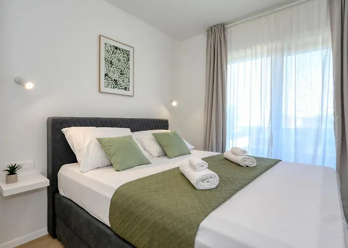 Villa Cvit Mediterana With Heated Pool