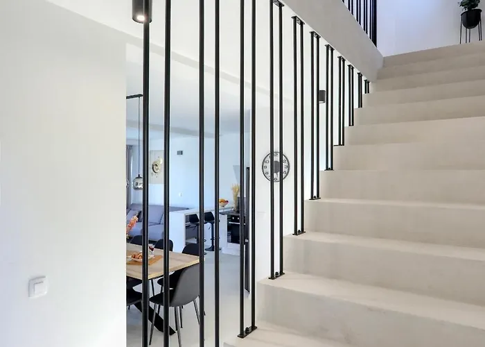 Cvit Mediterana With Heated Pool * Knezevic