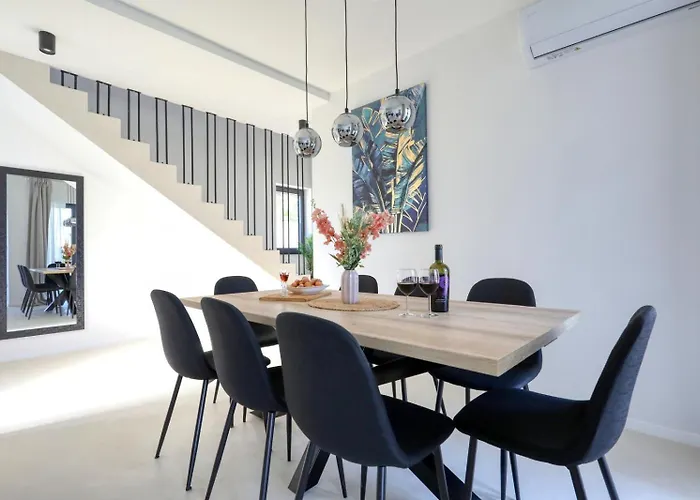 Villa Cvit Mediterana With Heated Pool