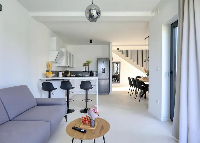 Cvit Mediterana With Heated Pool Вилла *