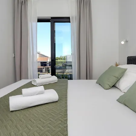 Cvit Mediterana With Heated Pool * Knezevic