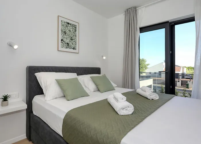 Cvit Mediterana With Heated Pool Βίλα