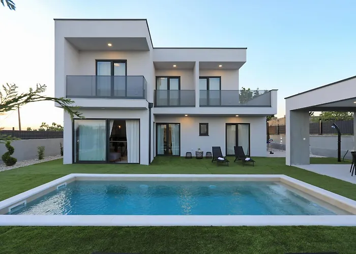 Βίλα Cvit Mediterana With Heated Pool Knezevic