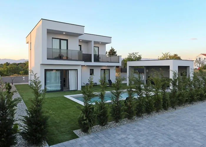 Cvit Mediterana With Heated Pool Βίλα Knezevic